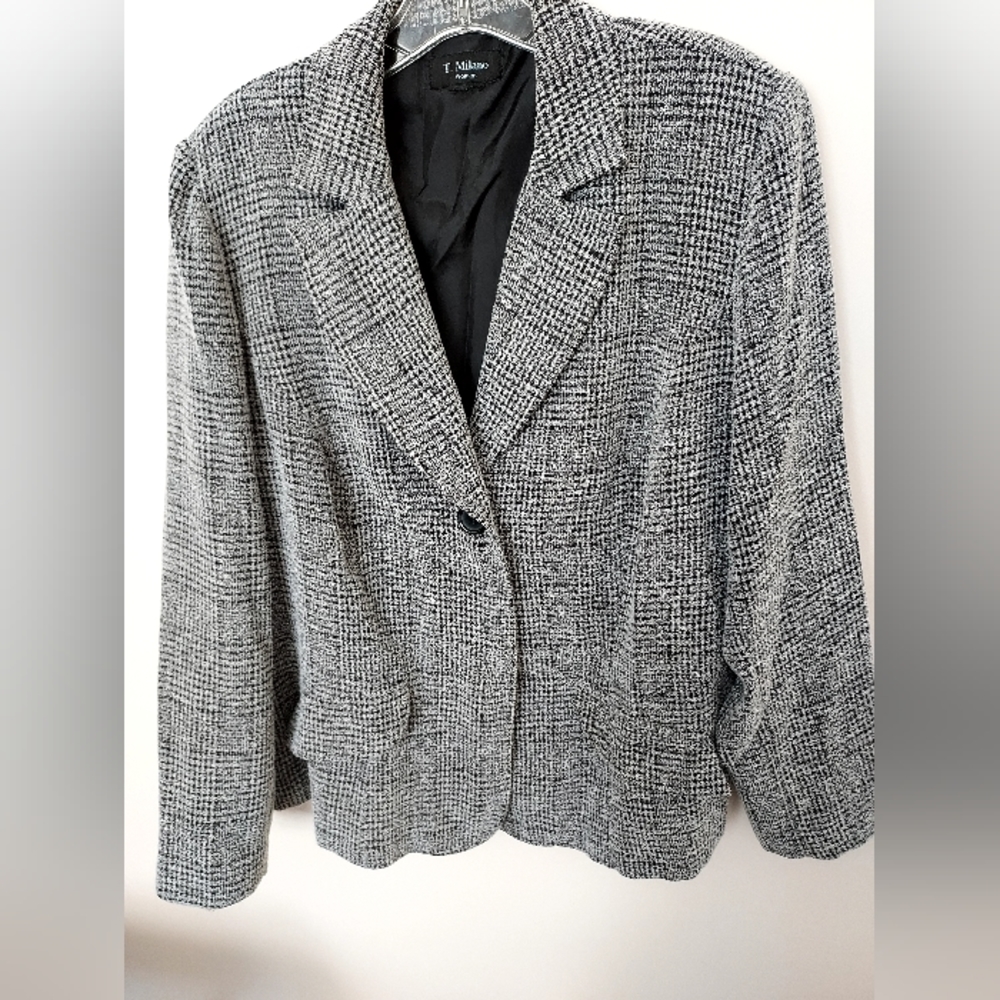 T Milano Woman Single button Houndstooth blazer Large-XL Office Career Church